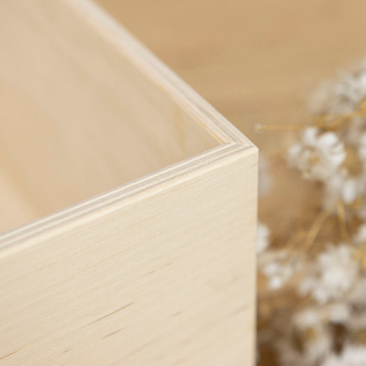 Hochwertige Erinnerungsbox aus Holz