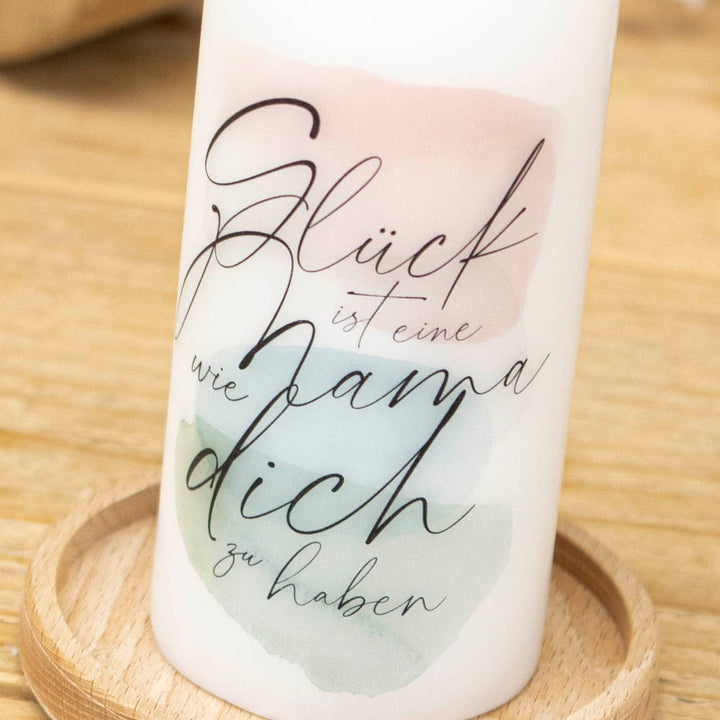 Muttertagskerze Glück ist mit zarten Aquarell-Farbflecken