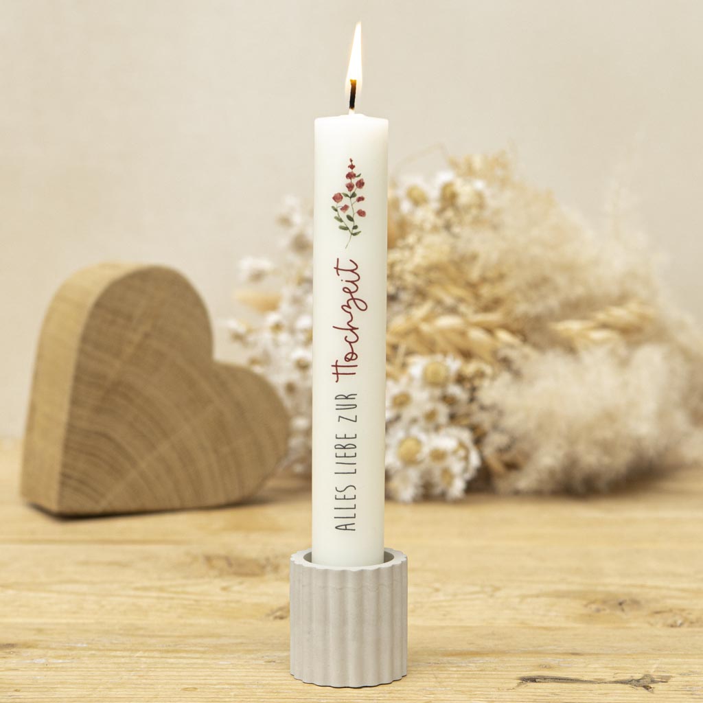 Kleines Geschenk zur Hochzeit - Stabkerze in Creme mit grauem Stabkerzenhalter