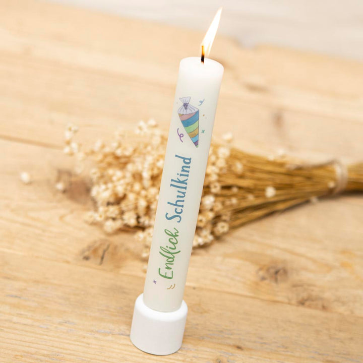 Stabkerze Endlich Schulkind creme – Geschenk zur Einschulung für Mädchen und Jungen