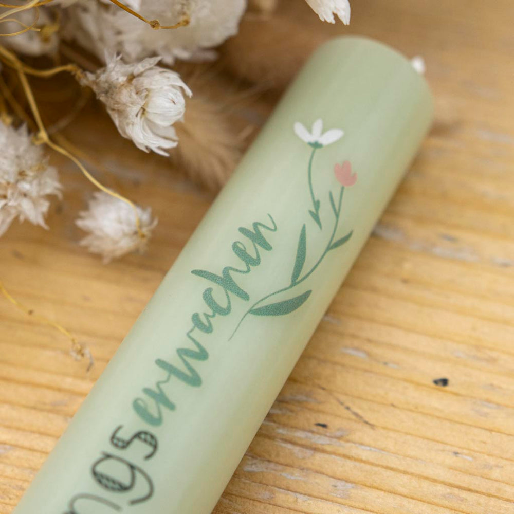 Stabkerze Frühling Blumenmotiv Nahaufnahme