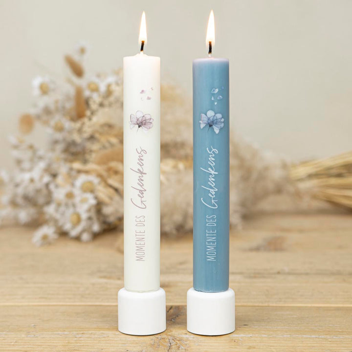 Stabkerze Trauer mit Blume in Creme und Hellblau