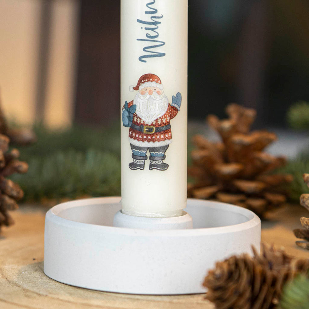 Stabkerze Weihnachtsmann im Lidatorp-Kerzenhalter als Tischdeko