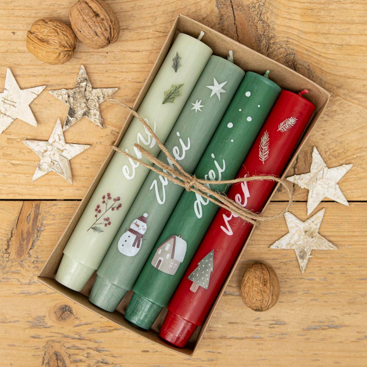 Stabkerzen mit Zahlen Nostalgie in weihnachtlicher Geschenkverpackung aus Karton und Jute