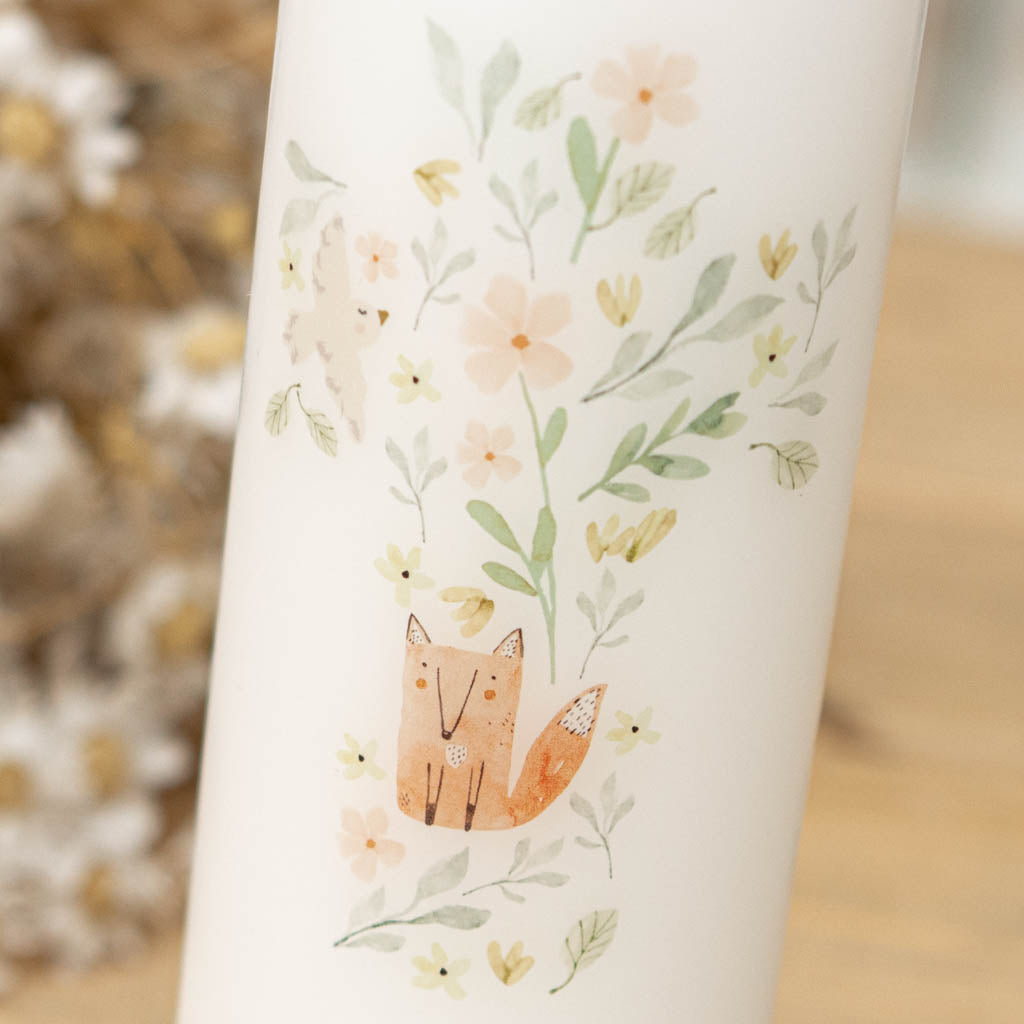 Taufkerze Fuchs mit Wildblumen-Motiv in Pastell