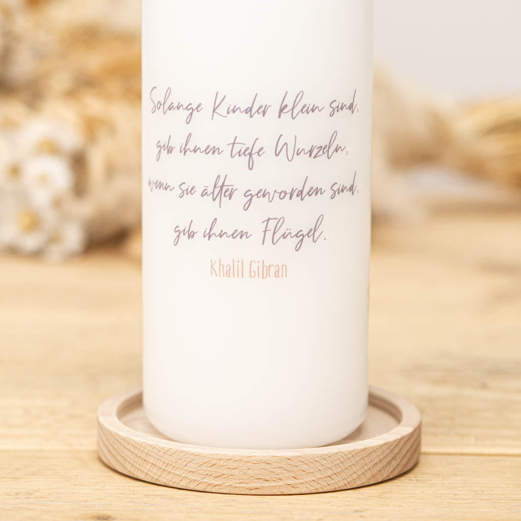 Rueckseite der Taufkerze Lebensbaum mit Taufspruch von Khalil Gibran