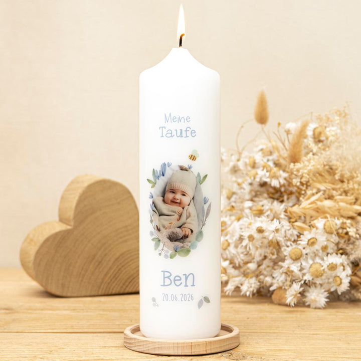 Taufkerze mit Foto für Mädchen und Jungen mit Blumenkranz