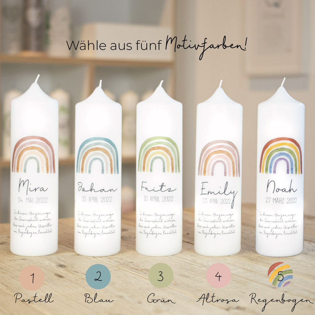 Taufkerze Regenbogen in fünf Motivfarben: Pastell, Blau, Grün, Altrosa und bunt
