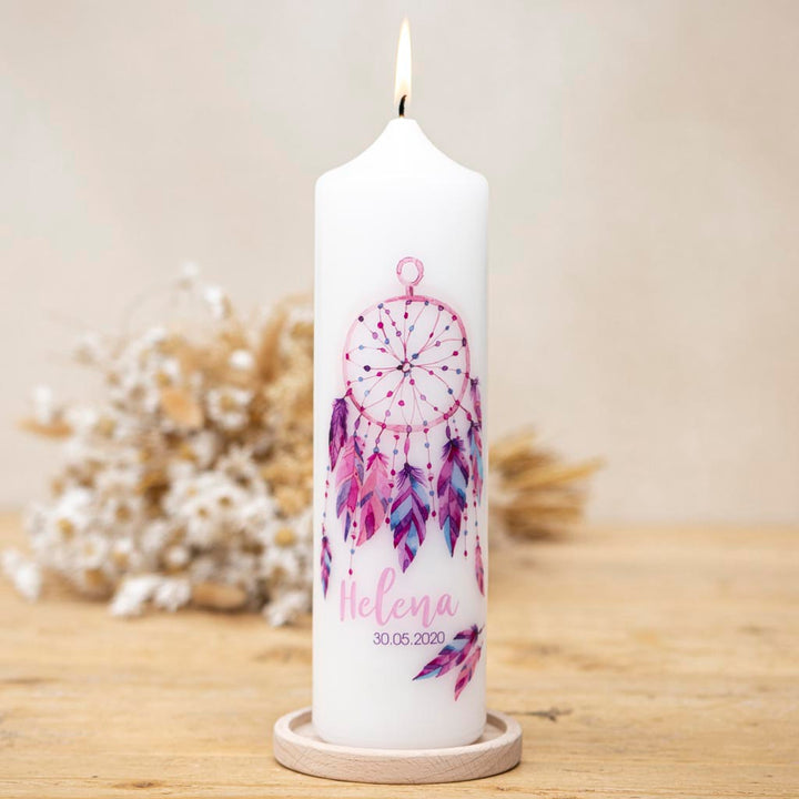Taufkerze Traumfänger im Aquarell-Stil in Rosa und Violett mit Name und Taufdatum