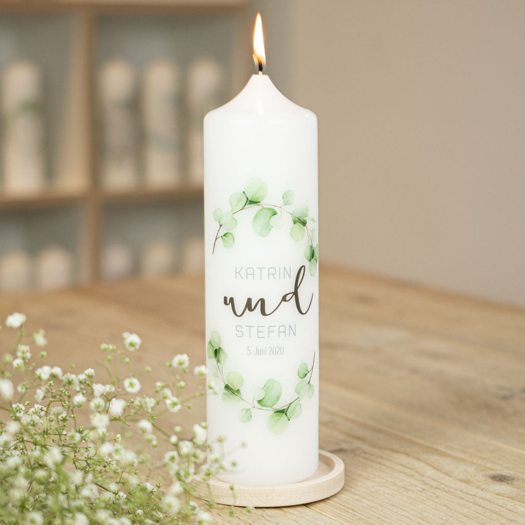 Hochzeitskerze Eukalyptus Kranz mit großem Und und Namen