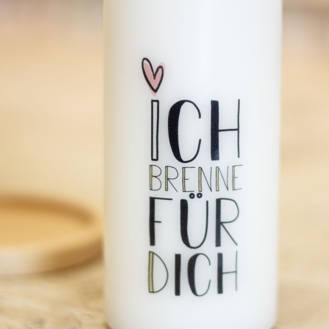 Geschenkkerze mit dem Aufdruck Ich brenne für dich