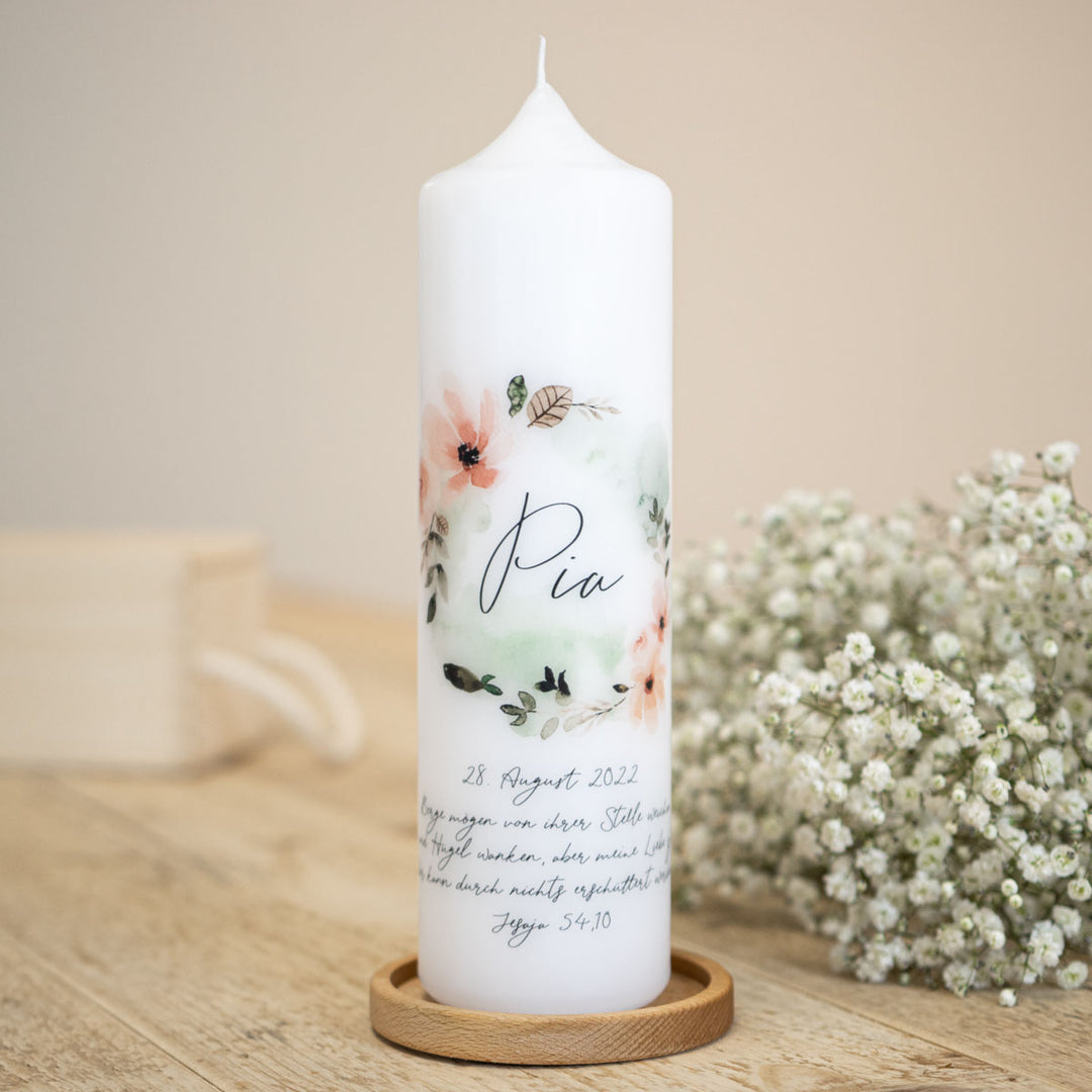 Taufkerze Blumen mit apricotfarbenem Aquarellkranz und Name