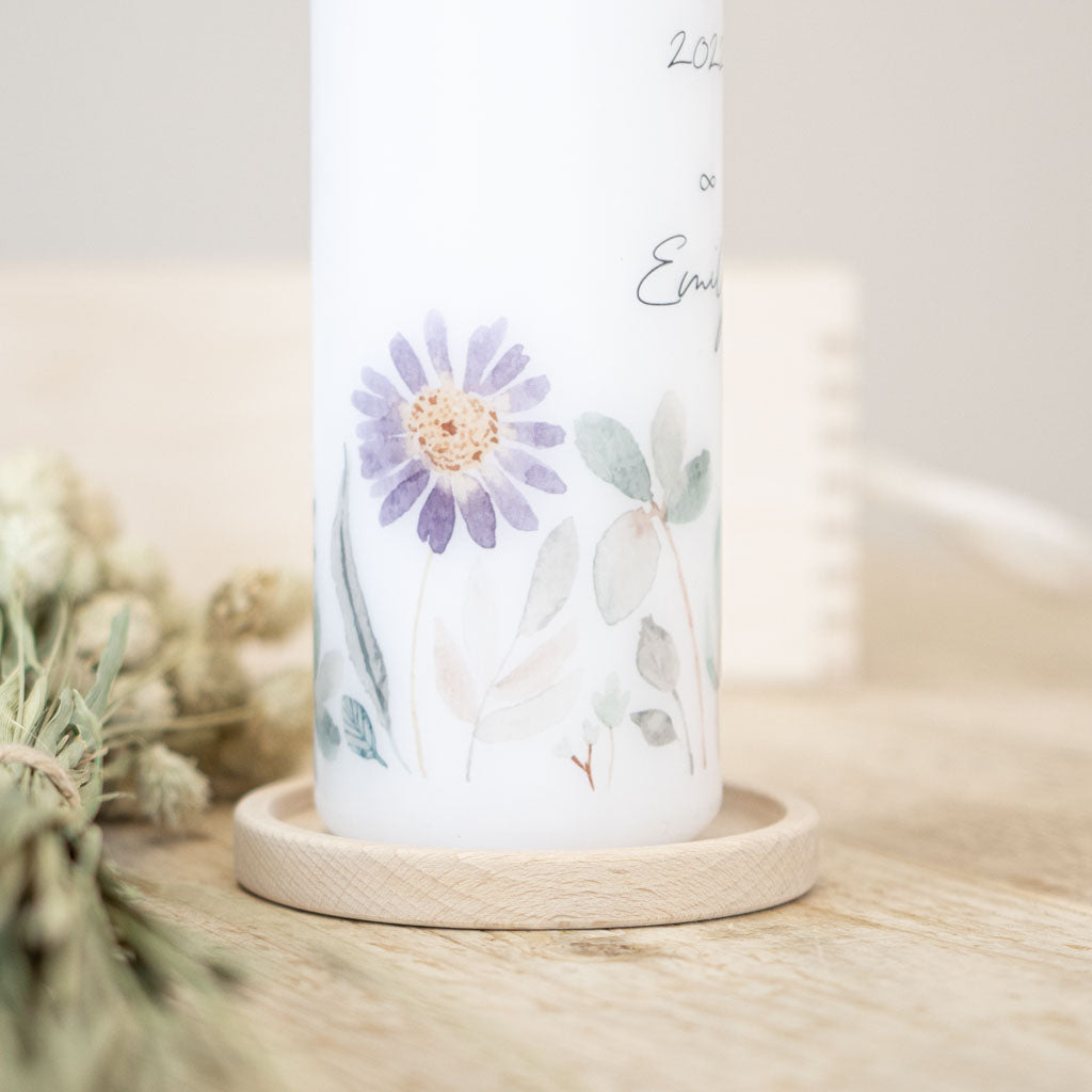 Taufkerze Wildblumen mit violetter Aster und Unendlichkeitszeichen